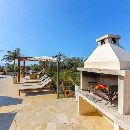 Villa Petrides Argaka