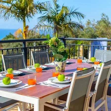 Villa Petrides *