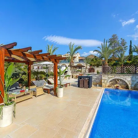 Villa Petrides Argaka