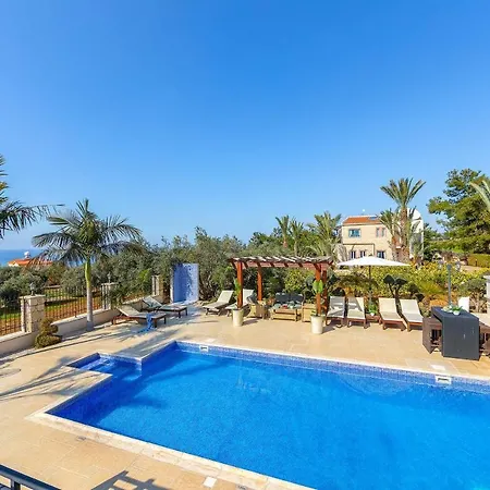 Villa Petrides Argaka